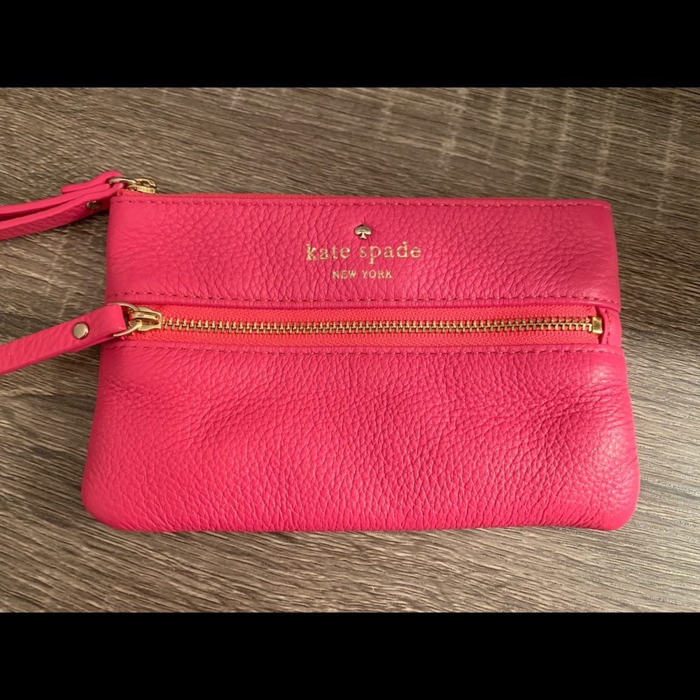 Kate Spade Bee wristlet hot pink